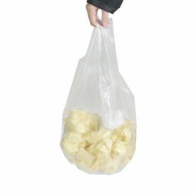 Pequeños bolsos biodegradables transparentes del estiércol vegetal de la cocina convenientes llevar
